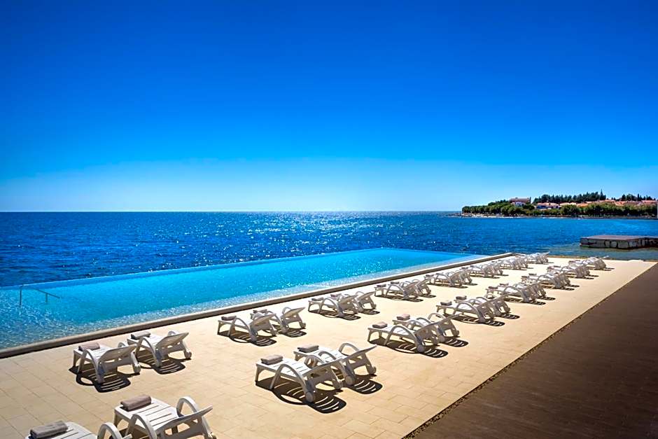 Aminess Maestral Hotel