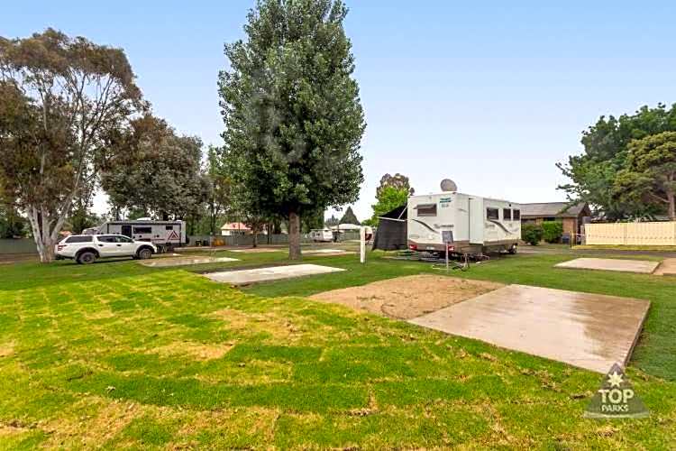 Fossicker Caravan Park