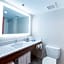 Holiday Inn Express & Suites Arlington North – Stadium Area by IHG