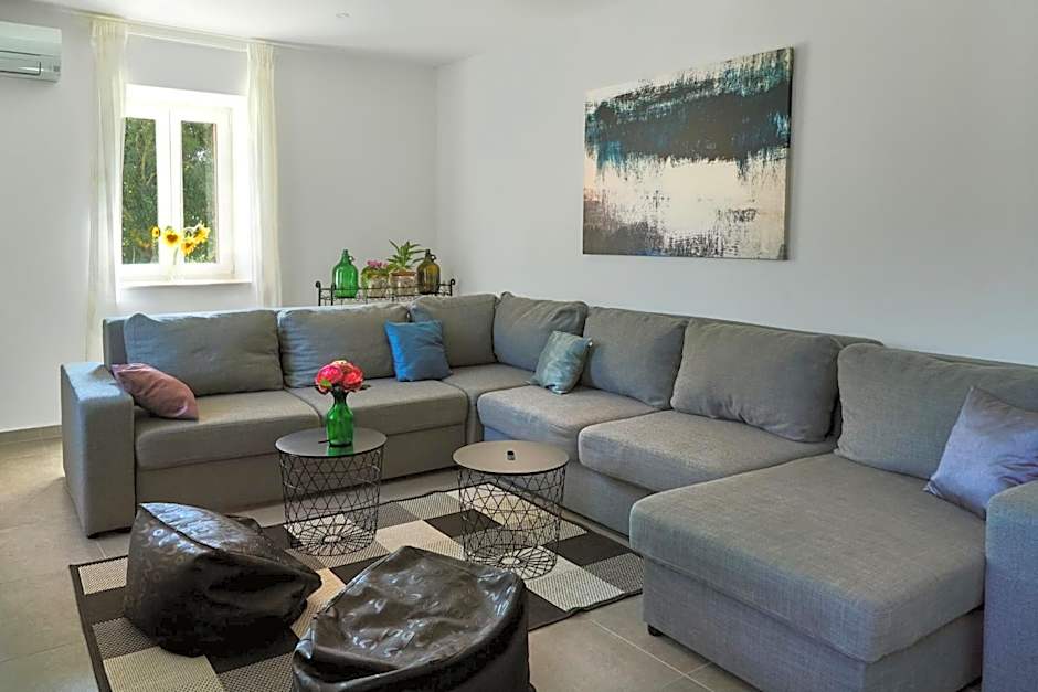 Villa Telma in Kostrčani - Haus für 8-10 Personen