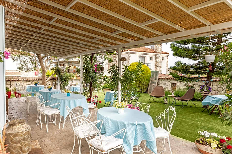 Denizkabugu Hotel