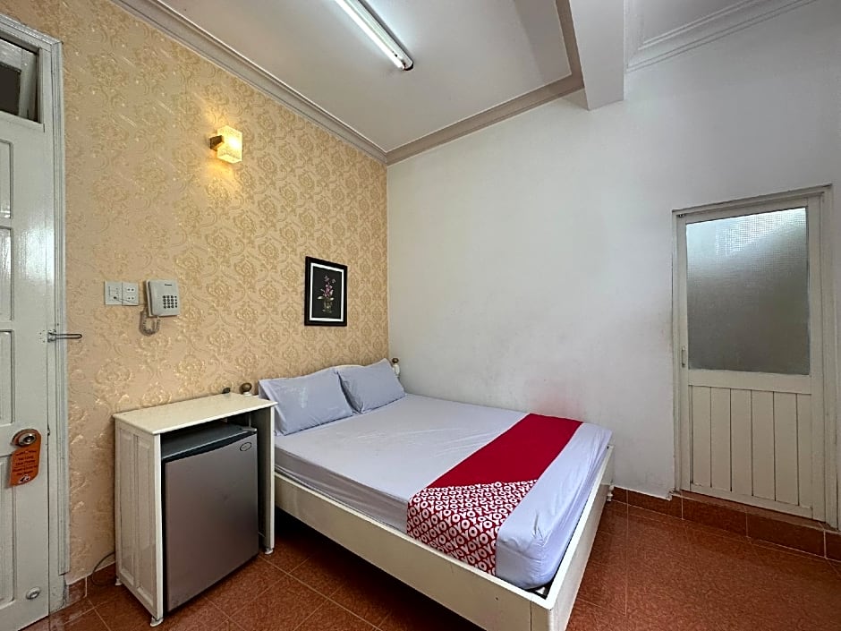 OYO 1196 Le Vu Hotel