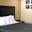 Simply Home Inn & Suites - Riverside