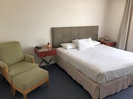 Standard King Room - Not Pet Friendly