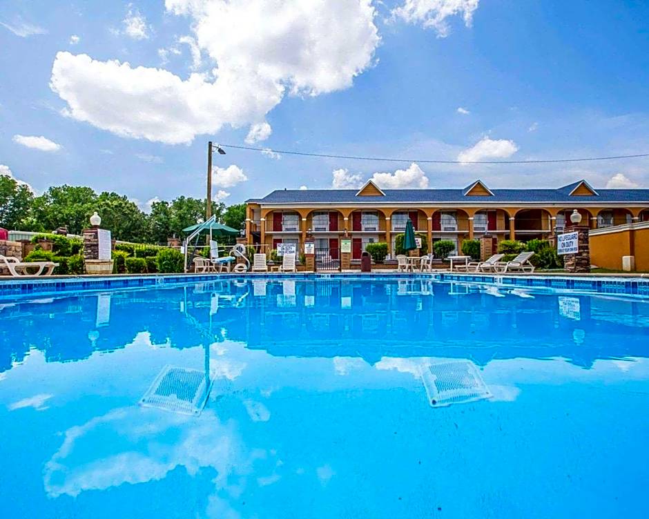 Quality Inn Greenwood Hwy 25