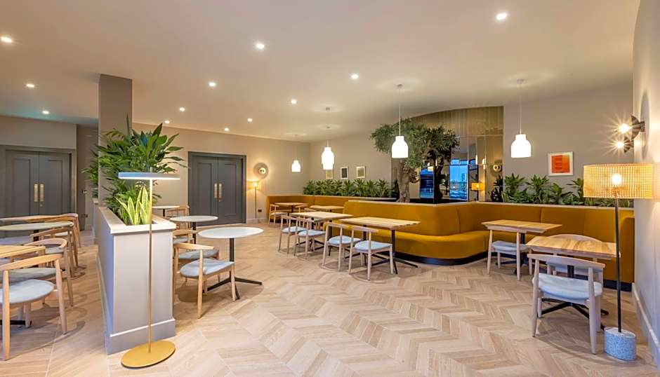 Clayton Hotel Dublin Airport Central