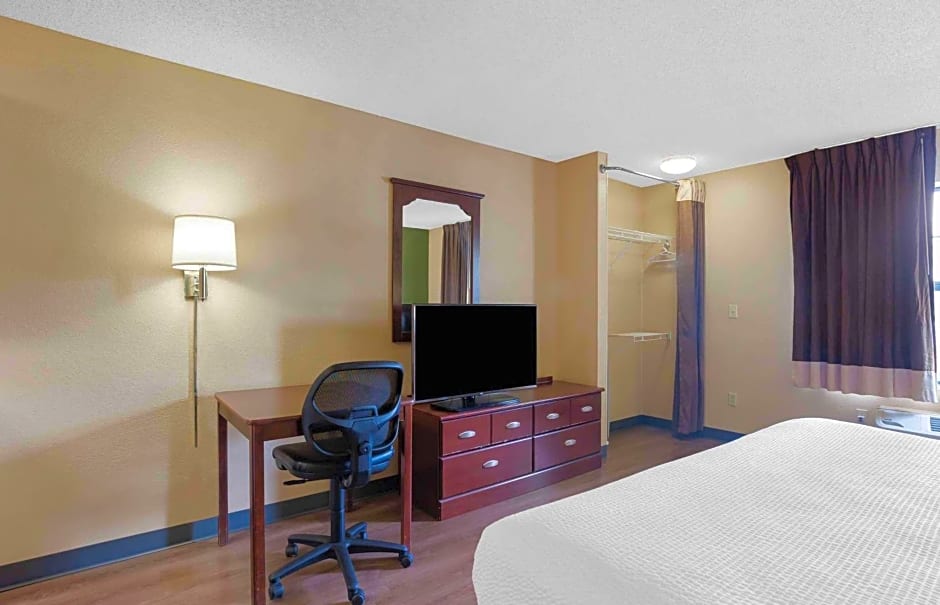 Extended Stay America Suites - Tampa - Airport - Spruce Street