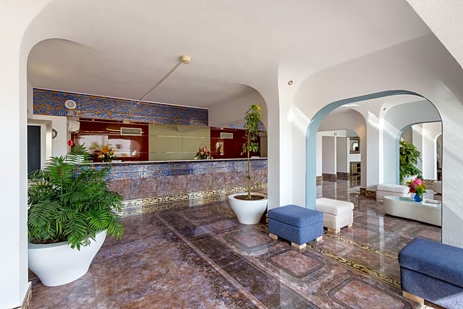 Grand Muthu Oura View Beach Club