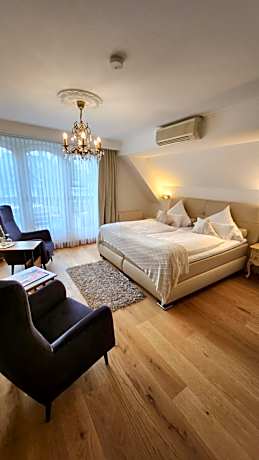 Deluxe Double Room with Balcony