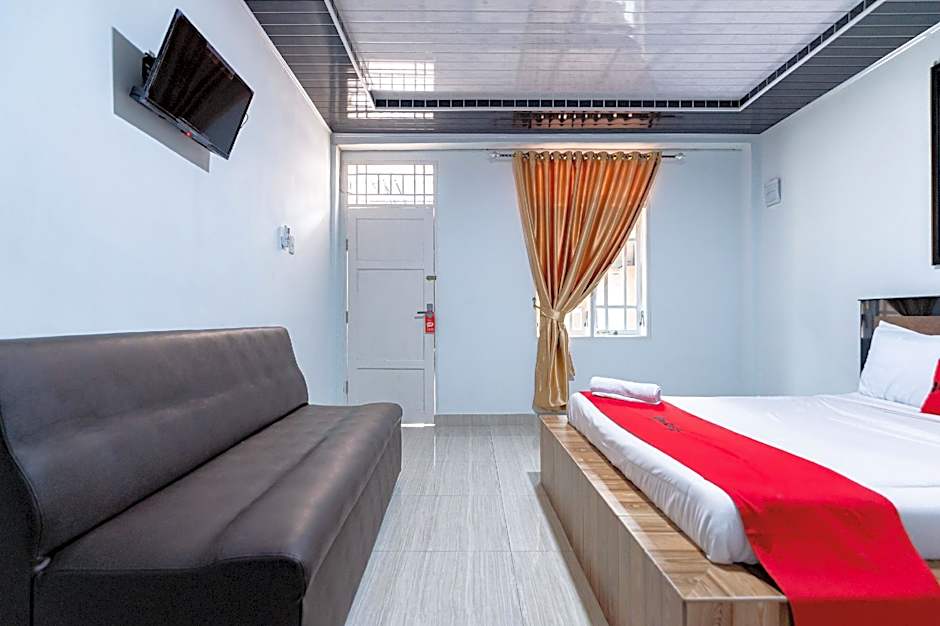 RedDoorz near Universitas Simalungun Pematangsiant