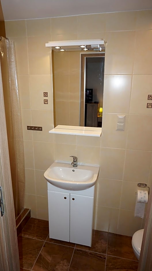 Domki Letniskowe "Fajne Miejsce City"