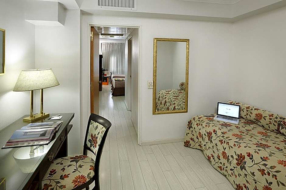 Hotel Dolmen