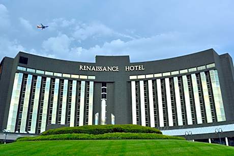 Renaissance by Marriott St. Louis Airport Hotel