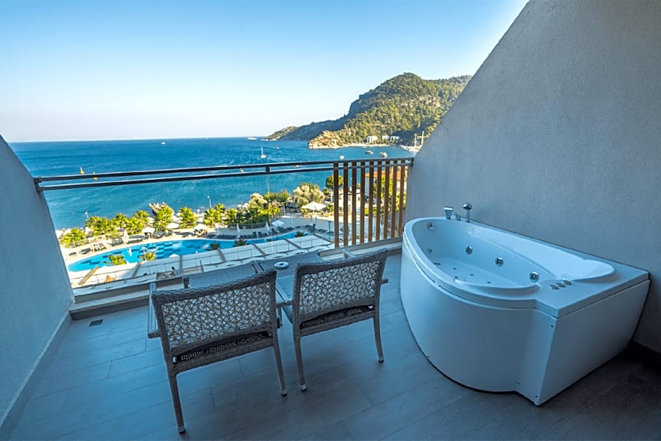 Turunc Premium Hotel
