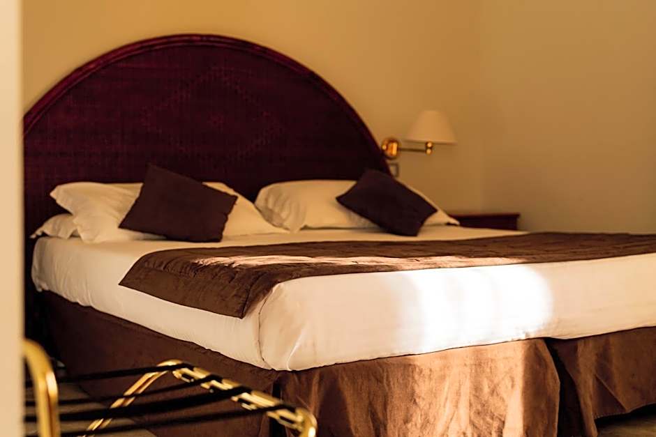 Hotel Ara Solis