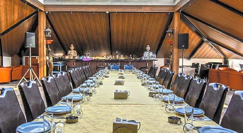 Al Murjan Palace Hotel