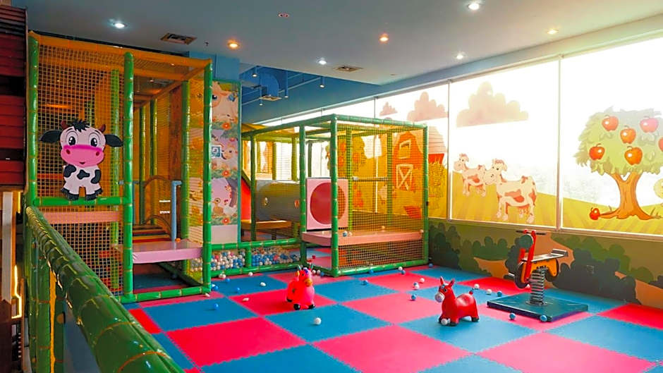 Grand Edge Hotel Semarang