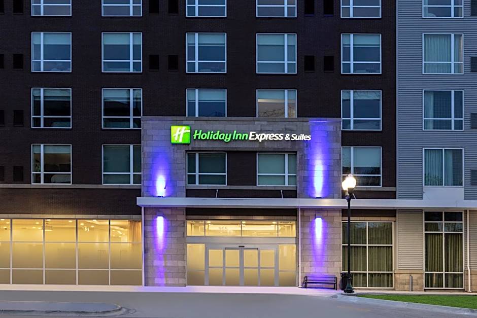 Holiday Inn Express & Suites - Lincoln Downtown By IHG