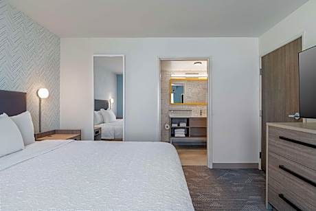 Studio Suite with Two Queen Beds - Hearing Access