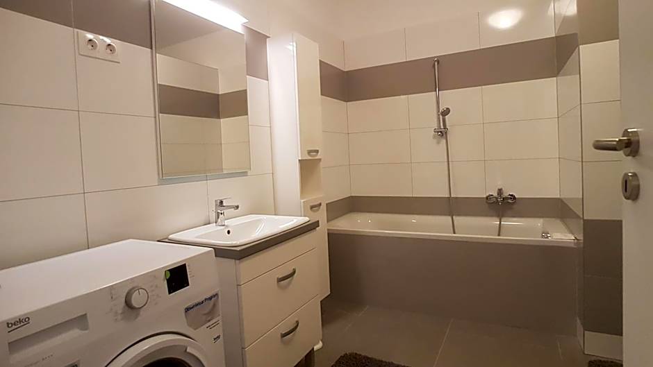 Piacsek Apartmanház