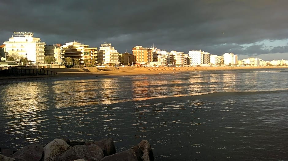Hotel Mignon Riccione Fronte Mare