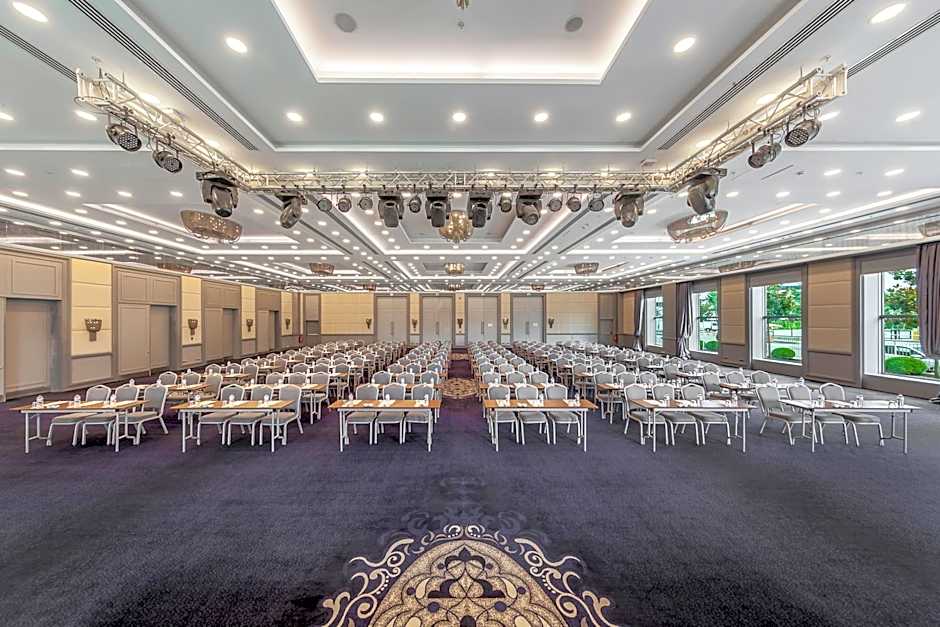 Dedeman Bostanci Istanbul Hotel & Convention Center