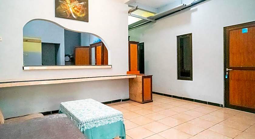 RedDoorz @ Jotel Guest House Medan