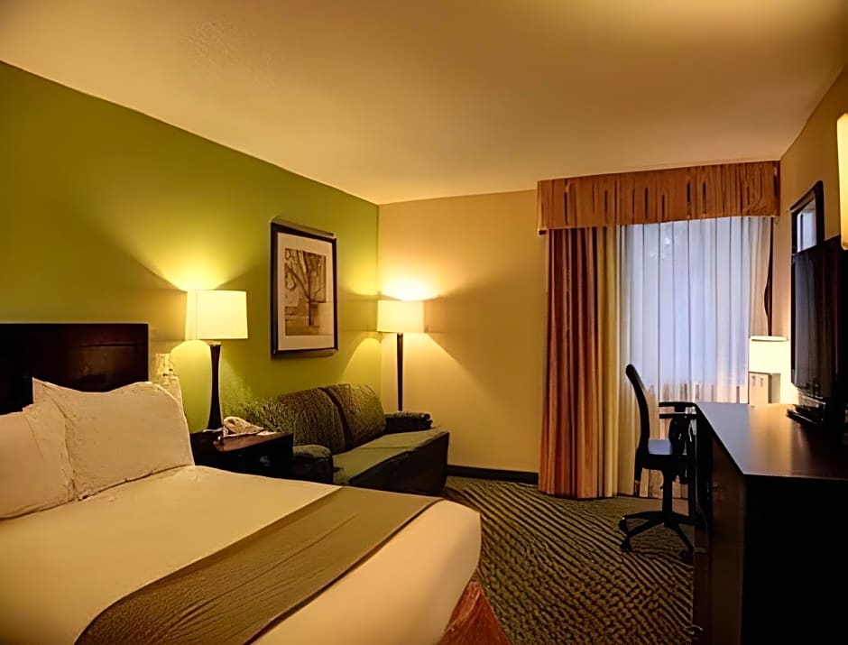 Ramada by Wyndham Shreveport Airport