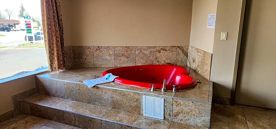 Town House Inn and Suites