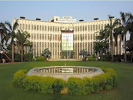 Hotel Menaal Residency