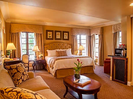 King Room - Non-Smoking