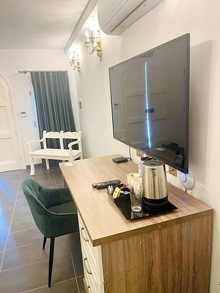 The Red Farm Relais & Spa