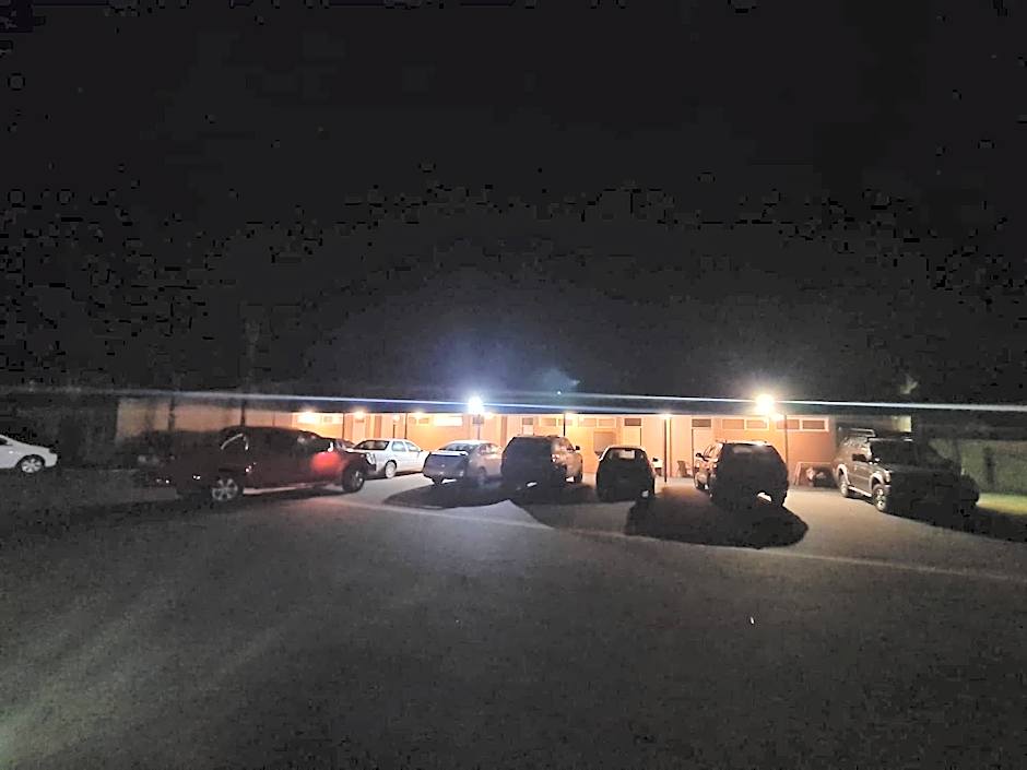 Cottonwood Motor Inn