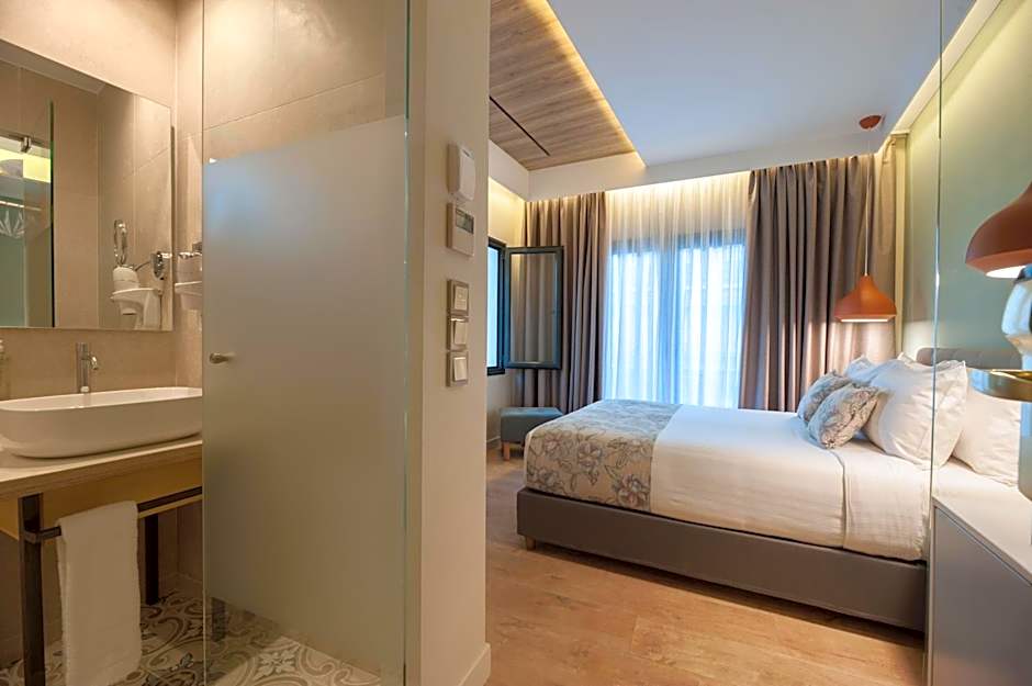 Seasabelle Hotel near Athens Airport