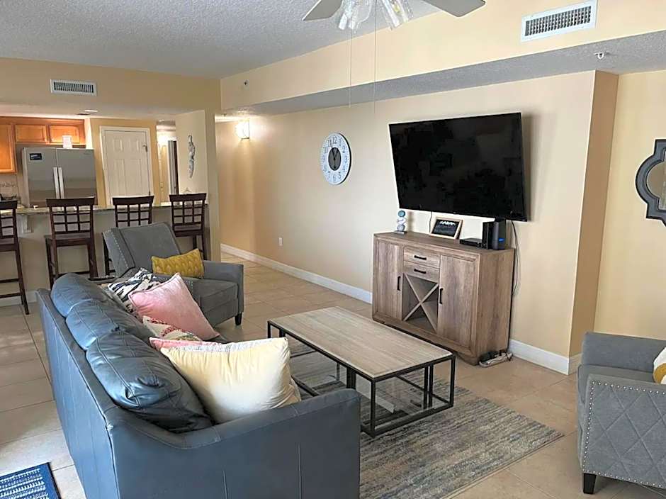 Opus Condominiums