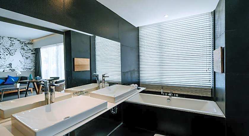 Artotel Sanur - Bali