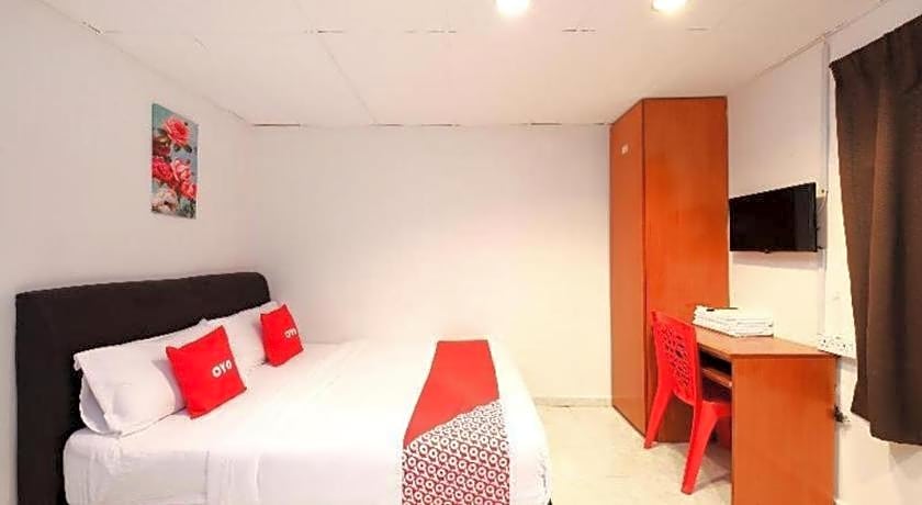 Hotel O Azimaju Guesthouse