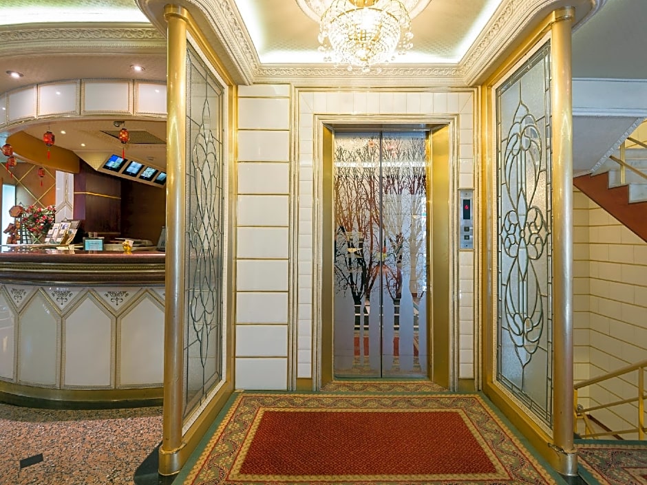 Charming Castle Hotel