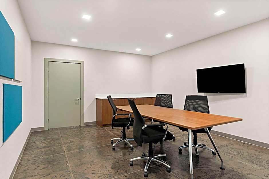 Holiday Inn Express And Suites George Quincy South