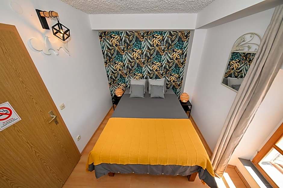The Lazy Monkey Hostel & Apartments