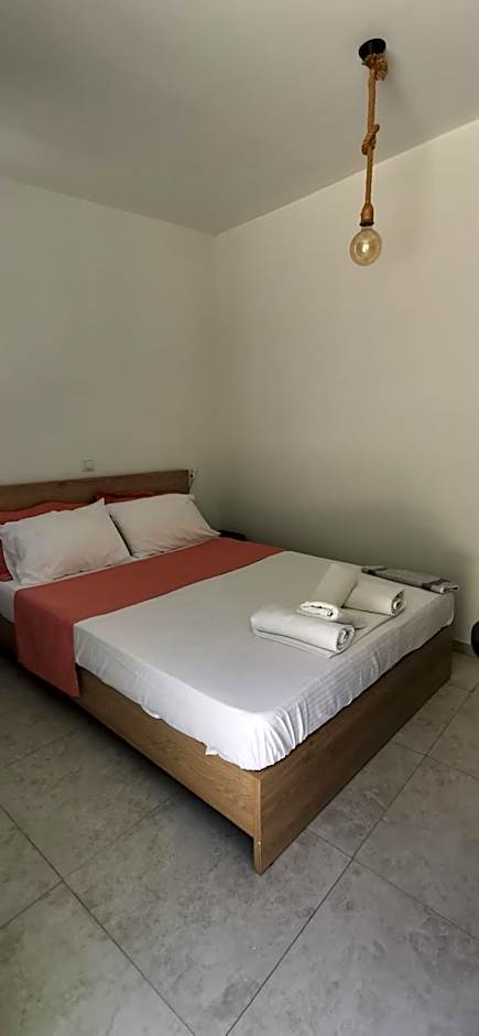 Escape – Nidri, GA