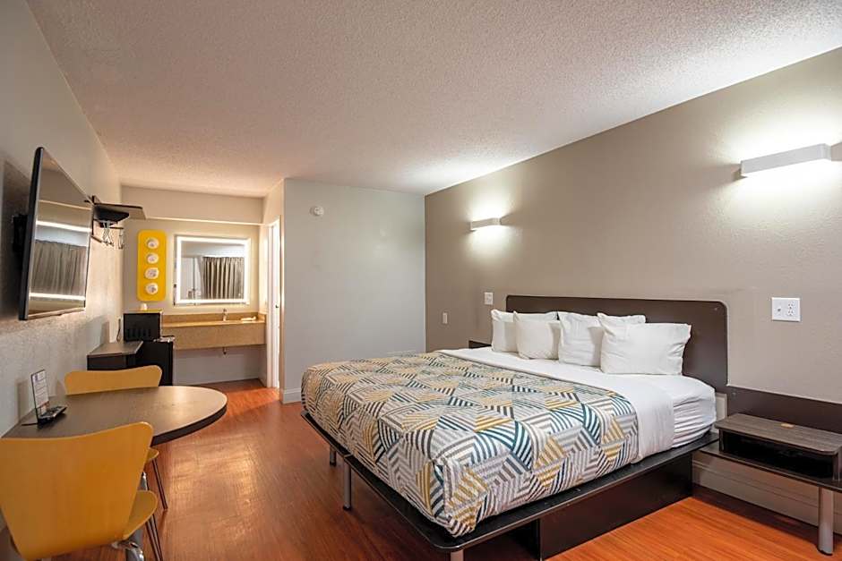 Motel 6-Richmond, VA - Midlothian Turnpike