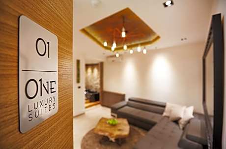 One-Bedroom Apartment with Hydro-massage Bathtub