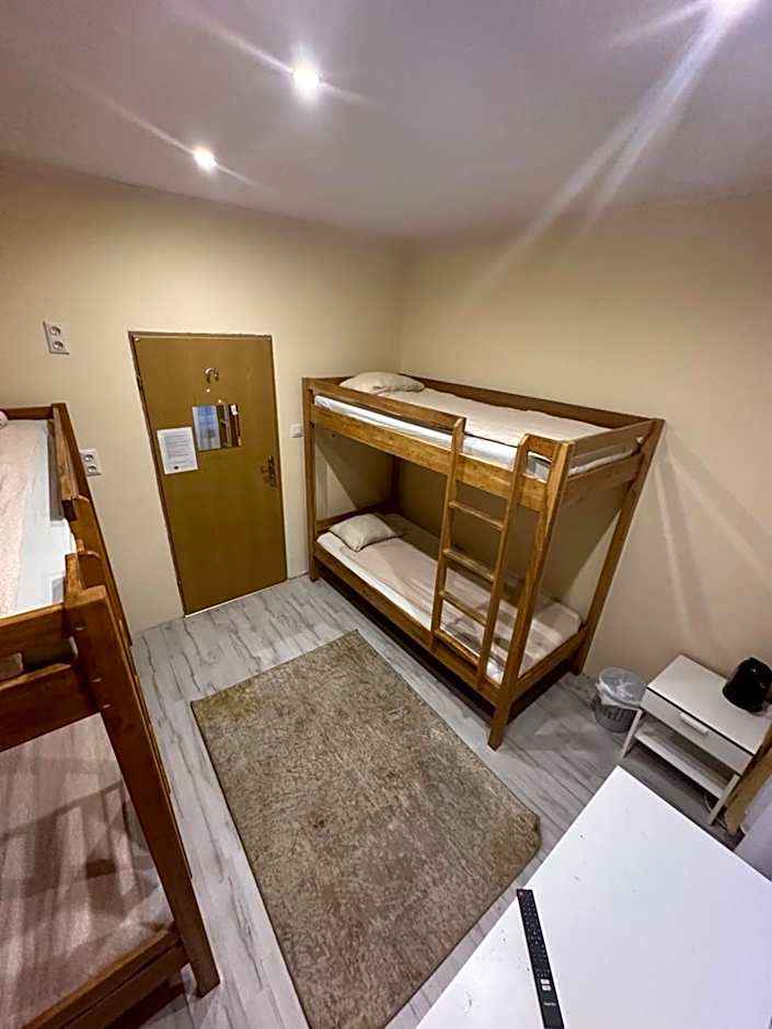 Hostel4u