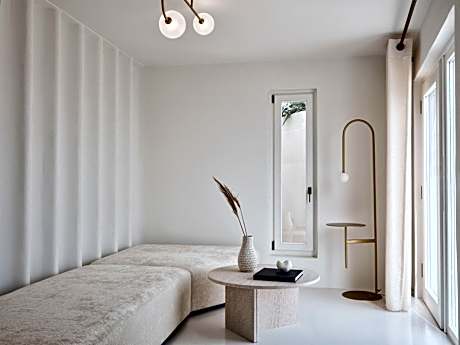 Eternal Suite with with Private Pool and Hot tub