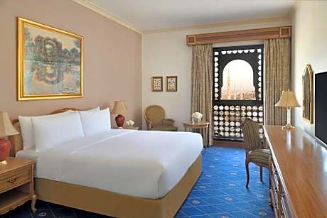 Four-Bedroom Royal Suite with Haram View