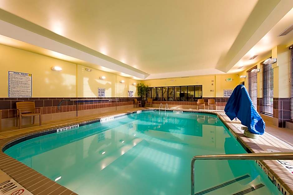 Staybridge Suites Charleston Ashley Phosphate