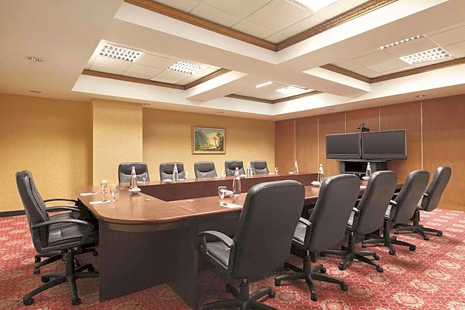 Radisson Hotel Toronto Airport West