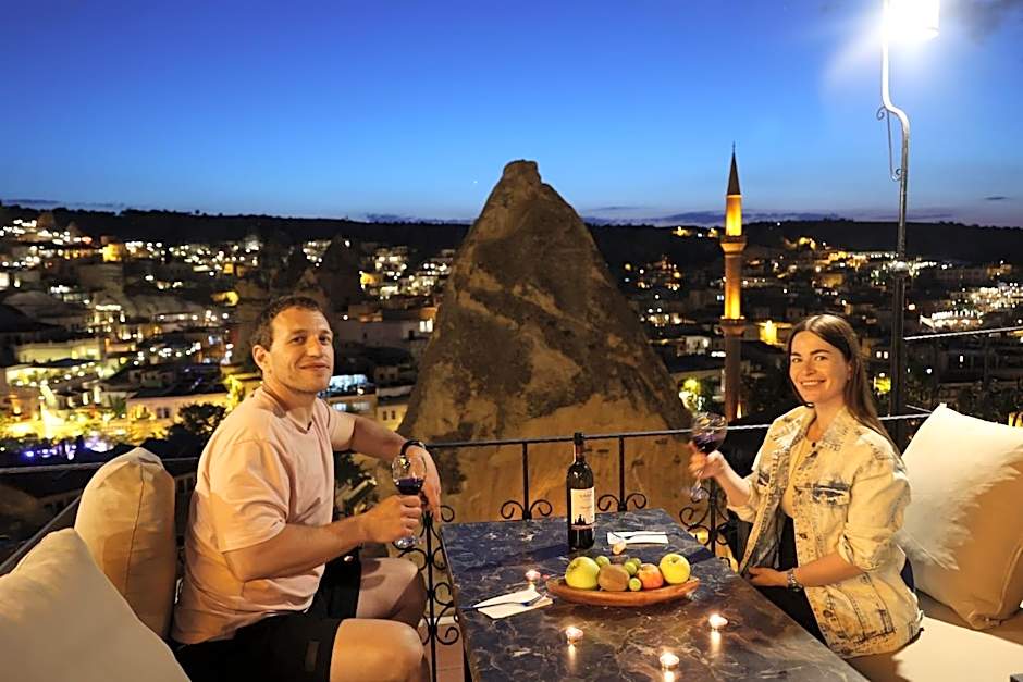 Castle Cave Hotel