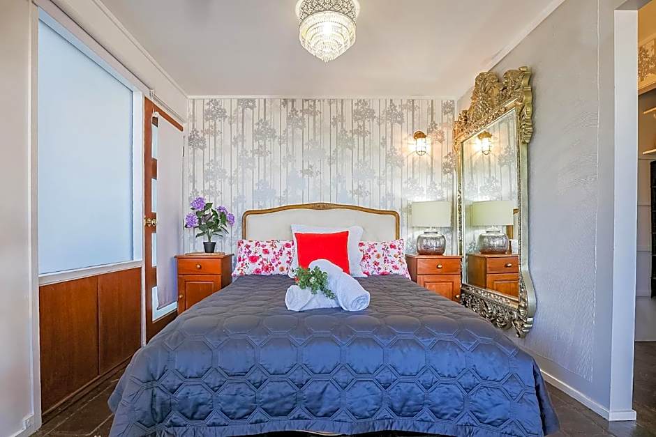 1770 Sovereign Lodge Retreat